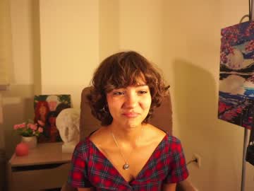 girl
        lenaelisabeth cam image #1860745