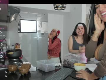couple
        emillybrowm cam image #3745842