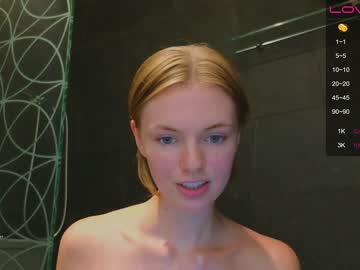 couple
        stay_the_night cam image #1404212