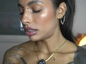 girl
        kaligray10 cam image #4643353