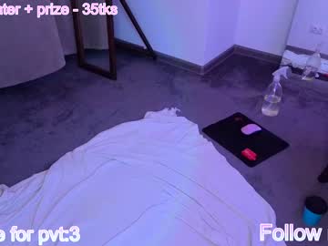 girl
        joyce_coy cam image #1314016