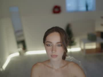 girl
        silent_chill cam image #2156013