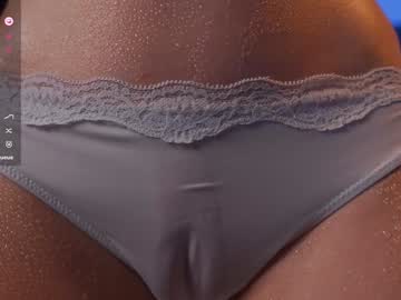 girl
        lucie_beltran cam image #3671489