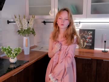 girl
        maudbayles cam image #3572772