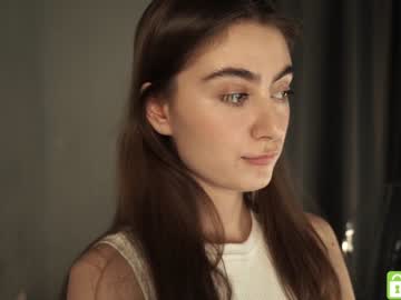 girl
        tessarosse_ cam image #1001939