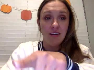 girl
        rubmyclit22 cam image #3429892