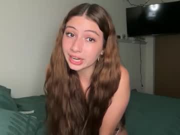 girl
        cami_calderon cam image #4562448