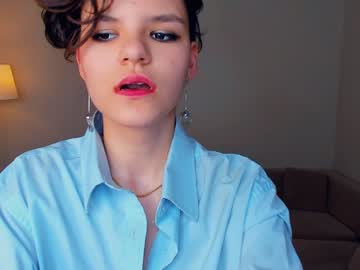 girl
        cruellade_vil cam image #2796759