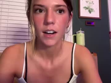 girl
        oliviahansleyy cam image #3141474