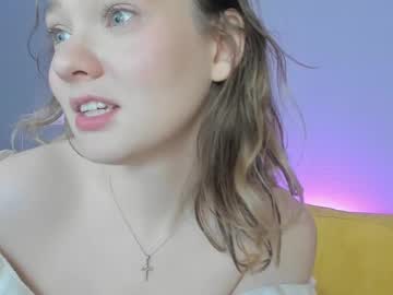 girl
        alisa_lesly cam image #3544937
