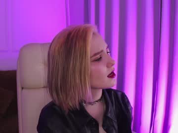 girl
        erica_black cam image #3082559