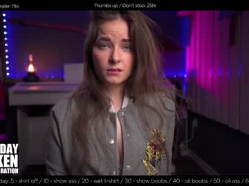 girl
        hermione_potter_couple cam image #539580