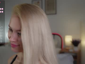 girl
        sonyaericsson cam image #3205987
