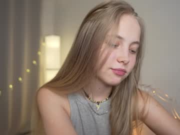 girl
        appr0ved cam image #3898555