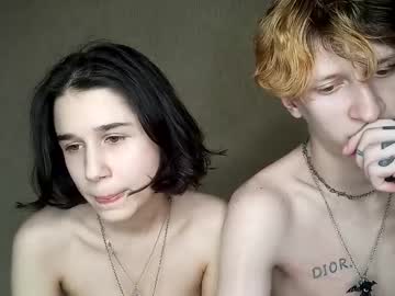 couple
        baby_lesi cam image #4158988