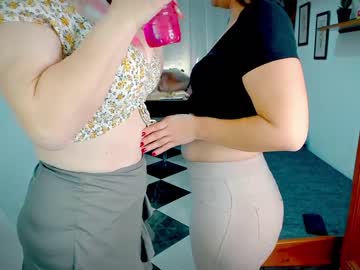 couple
        bluebooxxx cam image #778943