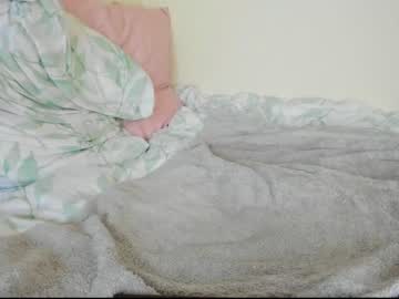 girl
        lena___ cam image #2475585