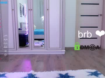 girl
        small_blondee cam image #412923