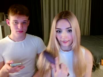 couple
        lovelypeachs cam image #2687381
