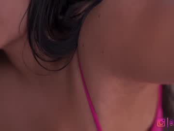 girl
        _lasuescun cam image #1525002
