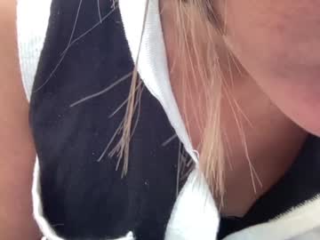 girl
        eatmypie69 cam image #3309860