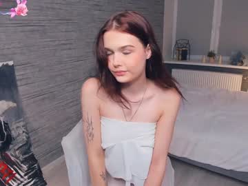 girl
        beatrixcutsforth cam image #3518660