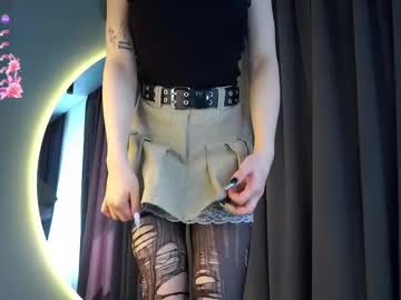 girl
        merciabawden cam image #4486300