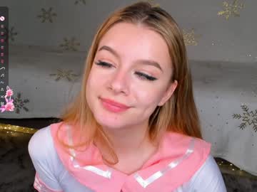 girl
        gemmacockayne cam image #3884116