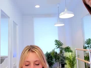 couple
        sweetestluna cam image #2581484