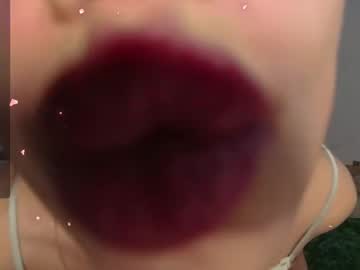 girl
        roxxxie_reid cam image #4206898