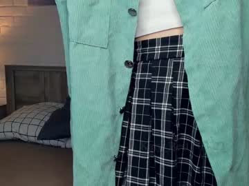 girl
        katy_best_ cam image #2514426
