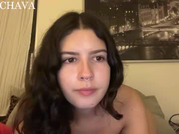 girl
        frenchava cam image #3615673