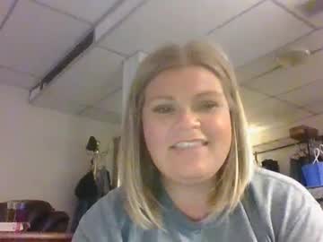 girl
        bayybaee21 cam image #4648457