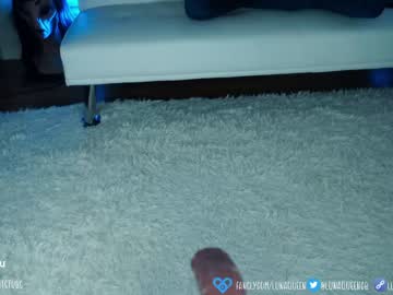 girl
        lunaqueeeen cam image #1756647