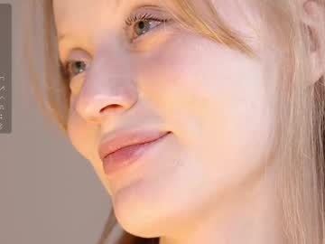 girl
        cute_shine cam image #4209641