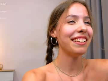 girl
        wanda_robinson cam image #3504201