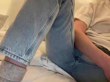 girl
        olive_nextdoor cam image #3993117