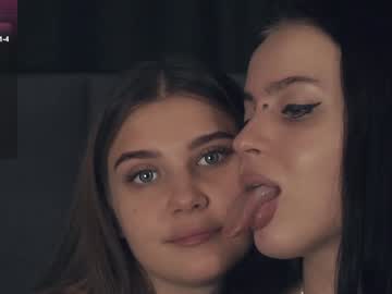 couple
        vivid_girls cam image #2988090