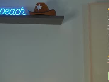 girl
        checkmypeach cam image #4100832