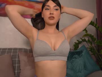 girl
        sweety_rinushka_ cam image #2759671
