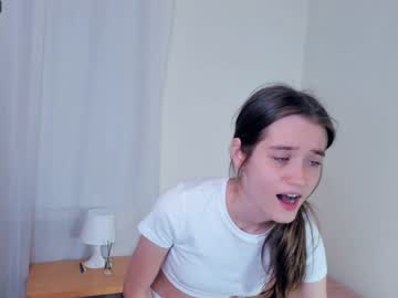 girl
        marionfuuller cam image #1746134