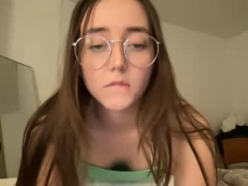 girl
        anasopht cam image #895245