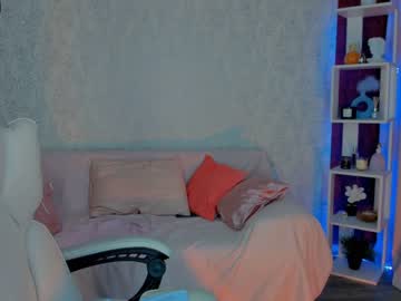 girl
        madeline_jackson cam image #128754