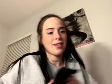 girl
        alexilott cam image #1068404