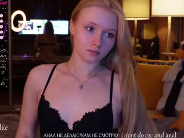 girl
        bestblondiiecb cam image #875073