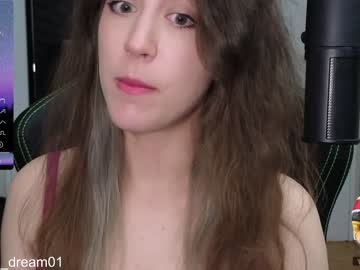 girl
        alexa_dream cam image #1598420