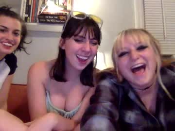 girl
        wallabyxxx cam image #229735