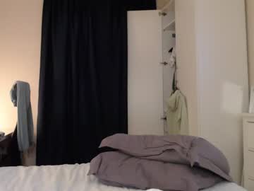 girl
        magic_couple13 cam image #1720754