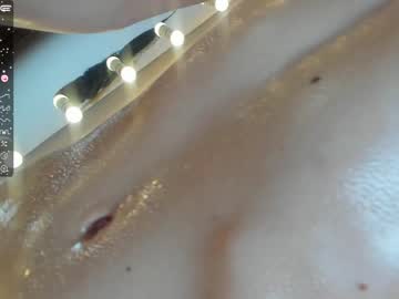 girl
        euphoria_life cam image #1314953