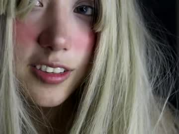girl
        wendy_daniela cam image #1004533
